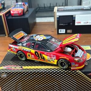 Nascar 1/24 Bill Elliott McDonald’s Action Elite